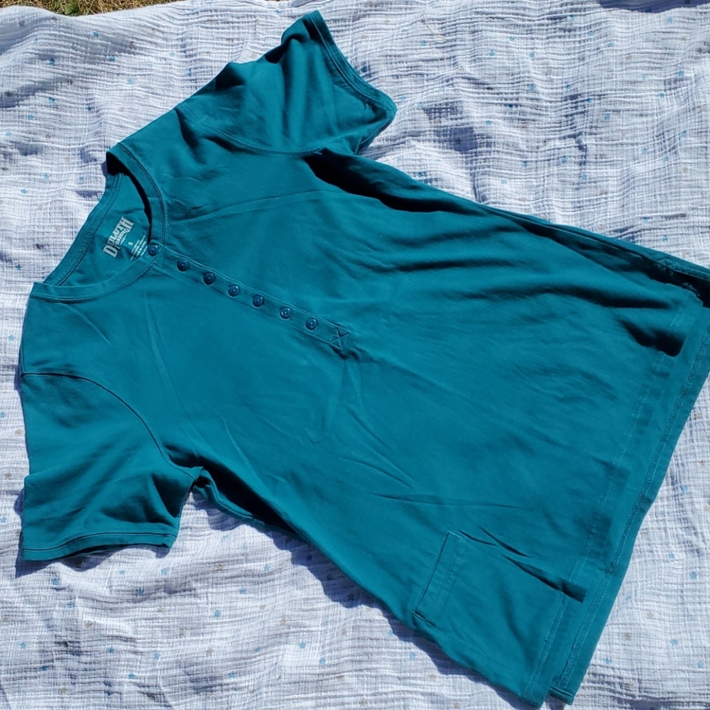 Duluth Trading short sleeve Henley size S